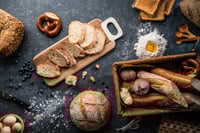 Whole bread on a wooden plank.jpg Whole bread on a wooden plank.jpg